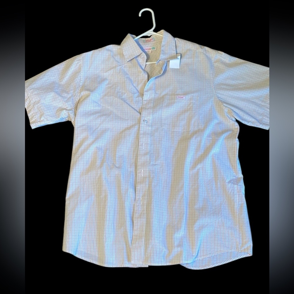 Ecko Unlimited Button down shirt sleeved plaid shirt size Large